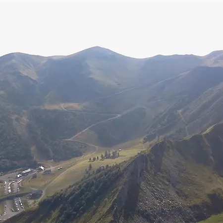 F2 Au Mont-dore Avec Parking Et Animaux Admis Apartment